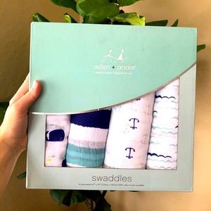 Aden & Anais swaddle set